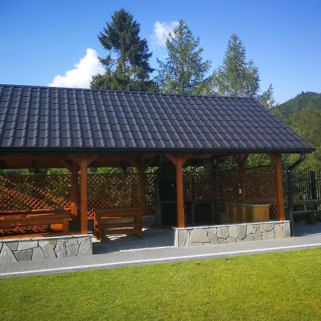 Nad Wodospadem Homestay